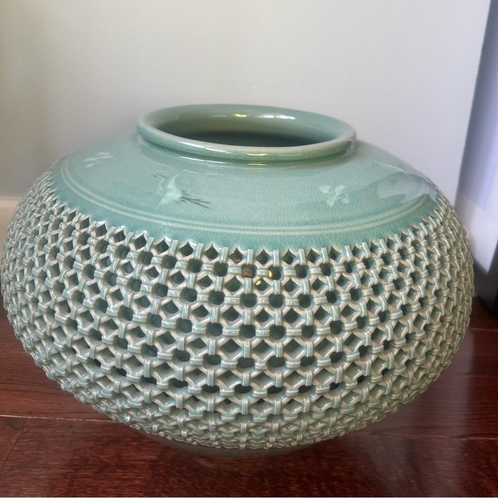 Asian vase in light green/sage color